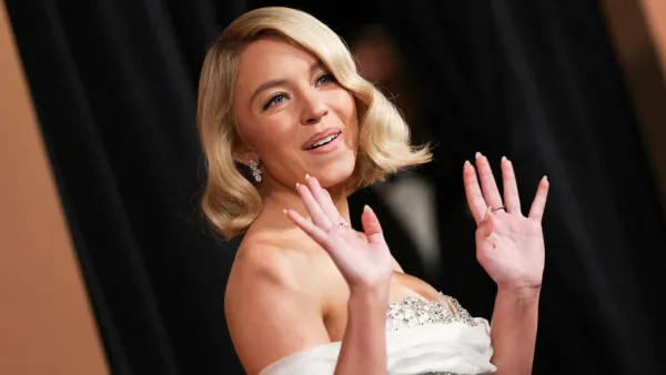 Sydney Sweeney Says People Get A Lot of Things Wrong About Her After Plastic Surgery Rumors Jean Ad