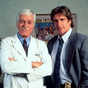 TSDDIMU_CB039 dick-van-dyke-recalls-working-with-son-barry-on-diagnosis-murder