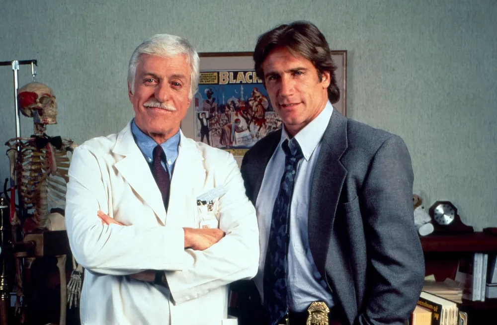 TSDDIMU_CB039 dick-van-dyke-recalls-working-with-son-barry-on-diagnosis-murder
