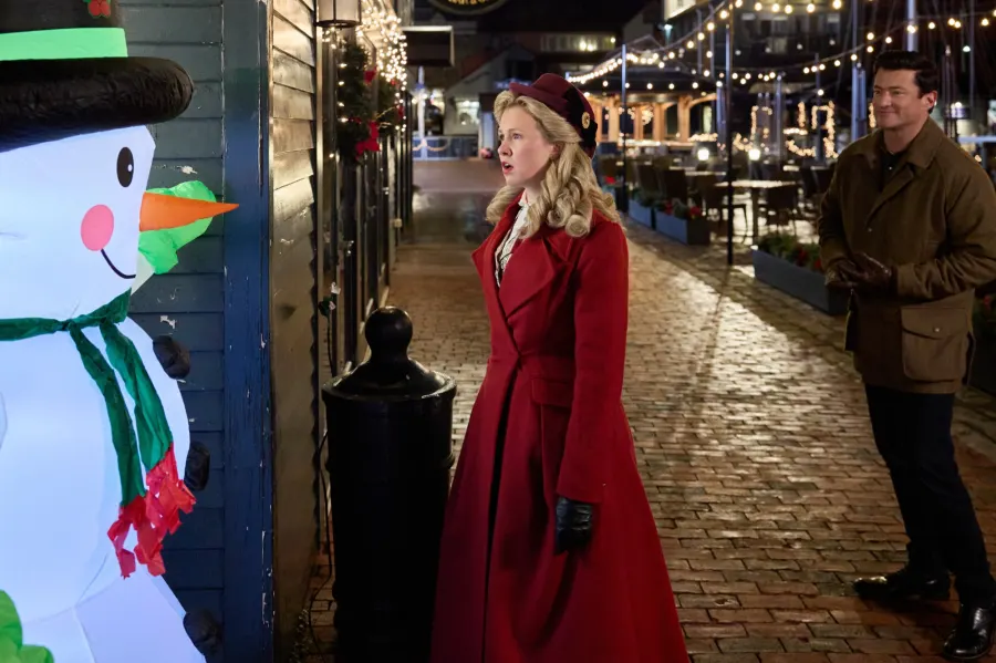What You Will Find in Almost Every Hallmark Holiday Movie A Newport Christmas