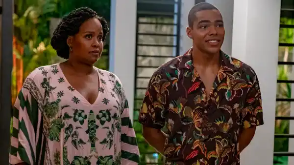 White-Lotus-natasha-rothwell-nicholas-duvernay