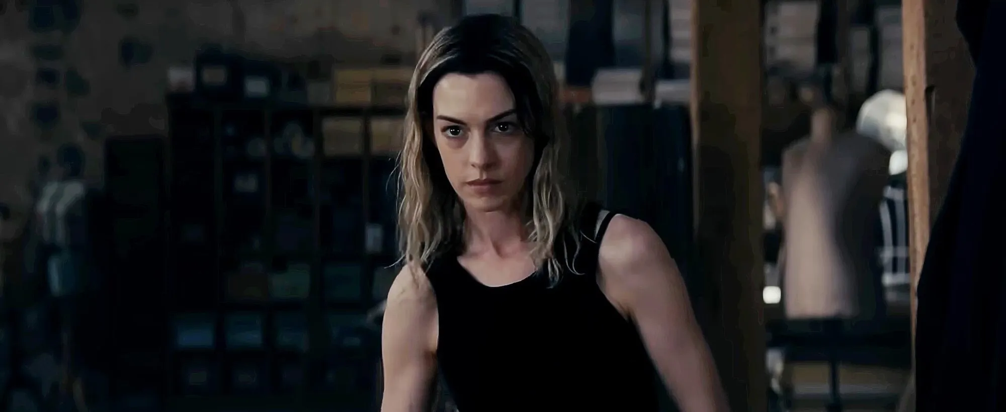 anne-hathawy-blonde-mother-mary-trailer