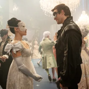 Yerin Ha and Luke Thompson in Bridgerton season 4