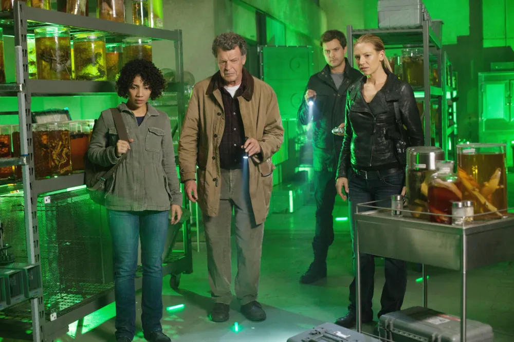 Jasika Nicole, John Noble, Joshua Jackson and Anna Torv in Fringe