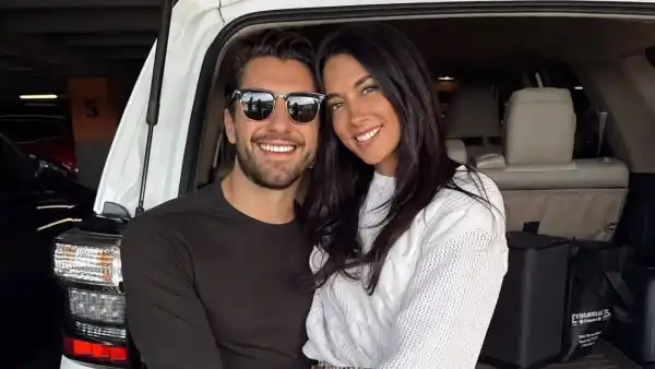 Bachelorette Alum Jason Tartick Goes Instagram Official With New Girlfriend Kathryn Hurley on Her Birthday