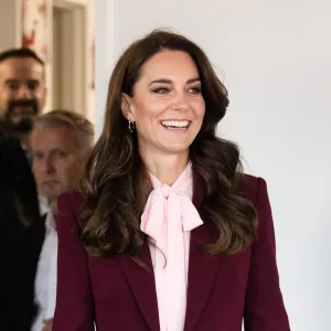 BOSTON, MASSACHUSETTS - DECEMBER 01: (NO UK Sales For 28 Days Post Create Date) Catherine, Princess of Wales during a visit to Roca, a non-profit organisation focusing on high-risk young people between the ages of 16-24 years old at the centre of urban violence on December 01, 2022 in Boston, Massachusetts. The Prince and Princess of Wales are visiting the coastal city of Boston to attend the second annual Earthshot Prize Awards Ceremony, an event which celebrates those whose work is helping to repair the planet. During their trip, which will last for three days, the royal couple will learn about the environmental challenges Boston faces as well as meeting those who are combating the effects of climate change in the area. (Photo by Samir Hussein - Pool/WireImage)