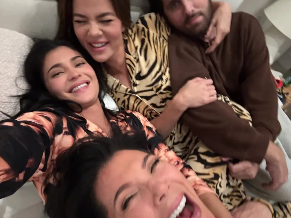 Kylie Jenner Wears PJs with Kris Jenner&rsquo;s Face During &lsquo;Family Sleepover&rsquo;