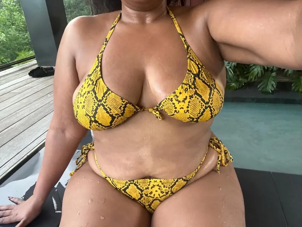 Lizzo Claps Back at Body-Shamers Who Made a &lsquo;Fat Joke&rsquo; About Her: &lsquo;Mind Your Business&rsquo;