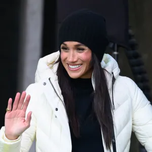 Meghan Markle Sweater Lookalike