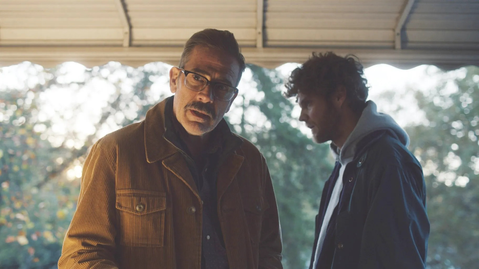 Jeffrey Dean Morgan and Jack Quaid in Neighborhood Watch