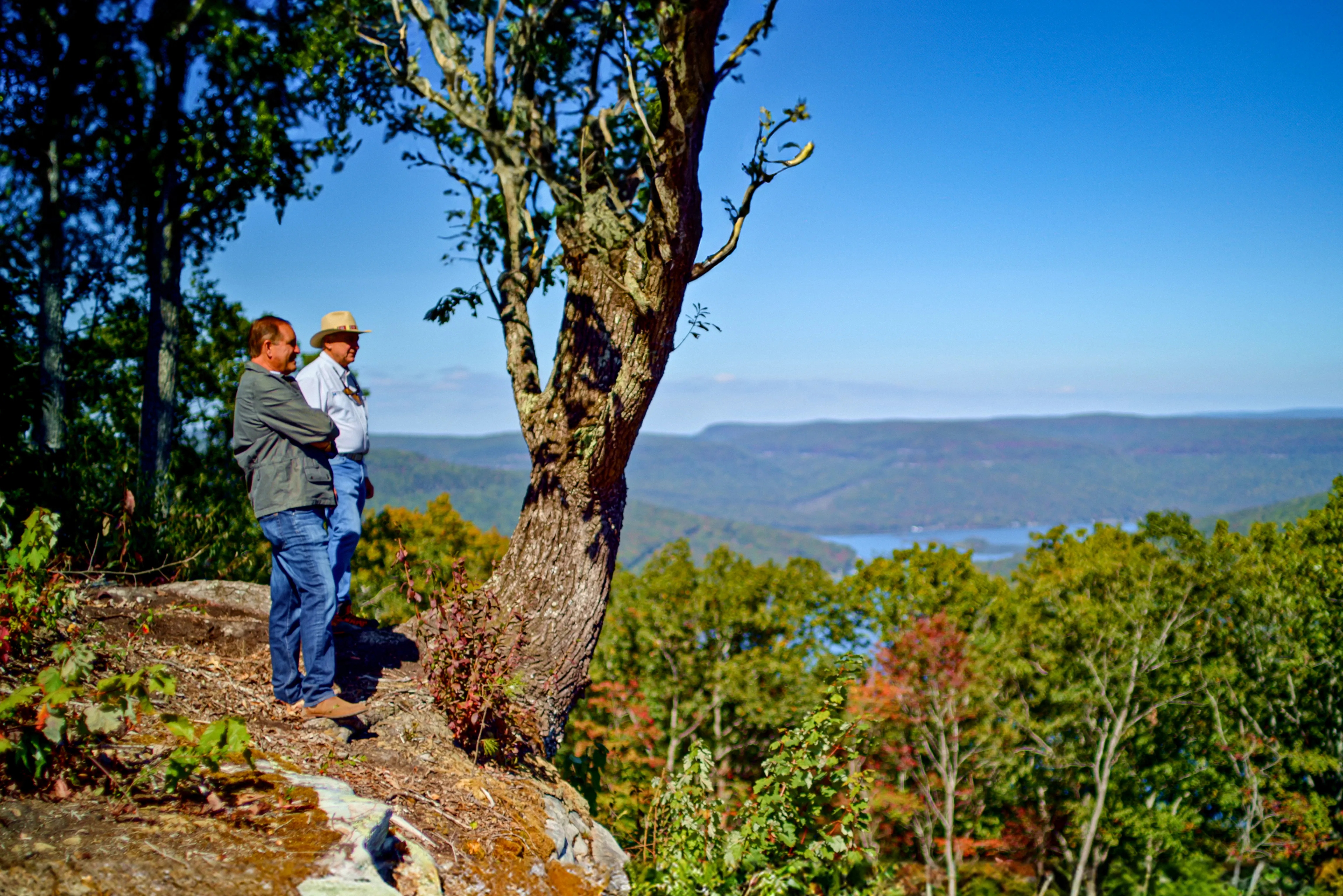 Jim Nantz at River Gorge Ranch with Thunder Thornton
