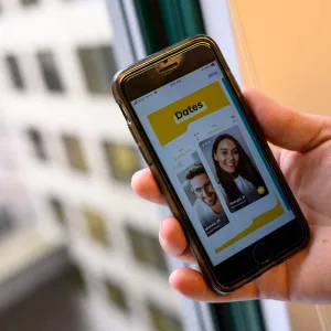 Scammer Stole $300K From 'Girlfriend' He Met on Bumble in Elaborate 'Romance’ Scheme
