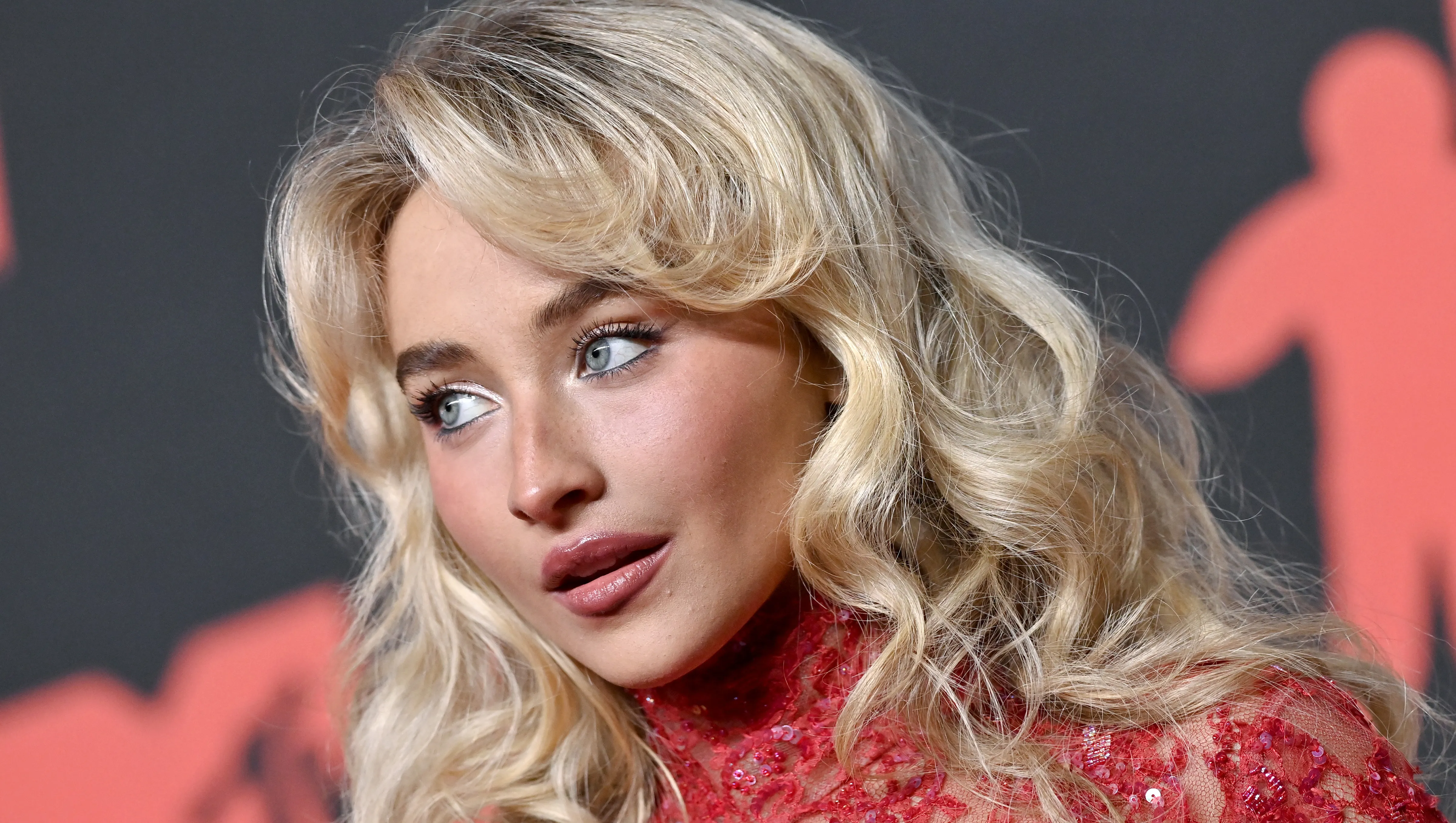 ELMONT, NEW YORK - SEPTEMBER 07: Sabrina Carpenter attends the 2025 MTV Video Music Awards at UBS Arena on September 07, 2025 in Elmont, New York. (Photo by Axelle/Bauer-Griffin/FilmMagic)