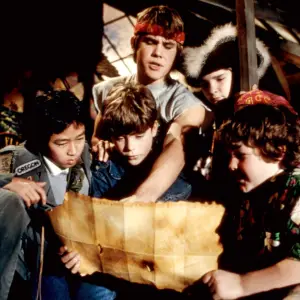 Ke Huy Quan (aka Jonathan Ke Quan), Sean Astin, Josh Brolin, Corey Feldman and Jeff Cohen in The Goonies