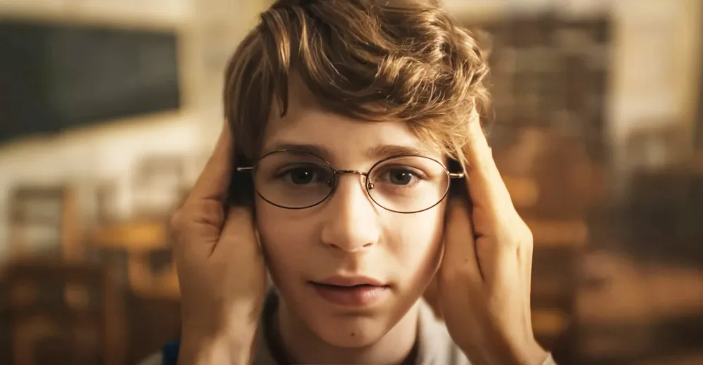 Benjamin Pajak in The Life of Chuck