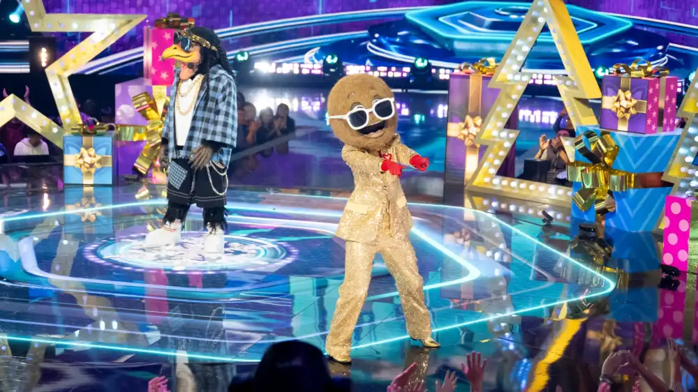 Paulina Goto es 'Tropicoco' en 'Qui&eacute;n es la M&aacute;scara'.