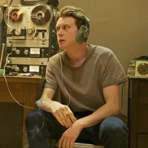 James Franco and George MacKay in 11.22.63