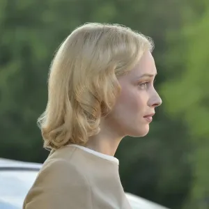 Sarah Gadon and James Franco in "11.22.63"