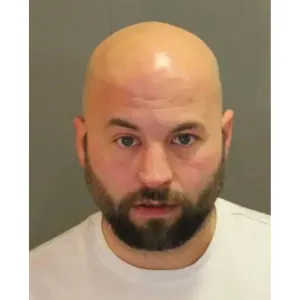 75 Year Old Veteran Left in Coma After DoorDash Driver Allegedly Punched Him in the Head