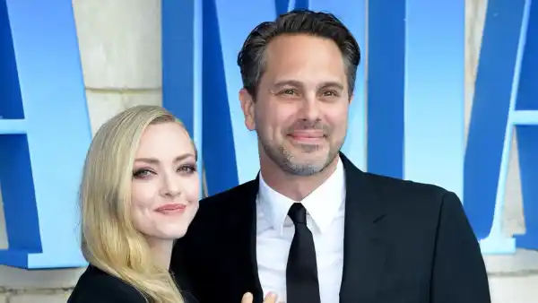 Amanda Seyfried Says Thomas Sadoski Sacrifices a Lot for Her