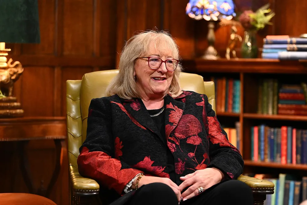 Best Traitors Season 4 Looks