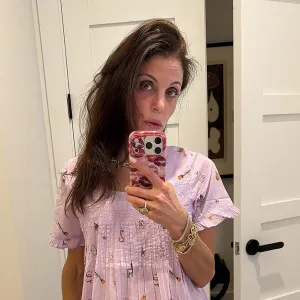 Bethenny Frankel Shows Off Her Not Sexy Nightgown