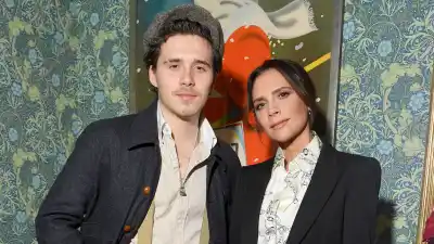 Brooklyn-Beckham-and-Mom-Victoria-Beckham-GettyImages-1130381294.