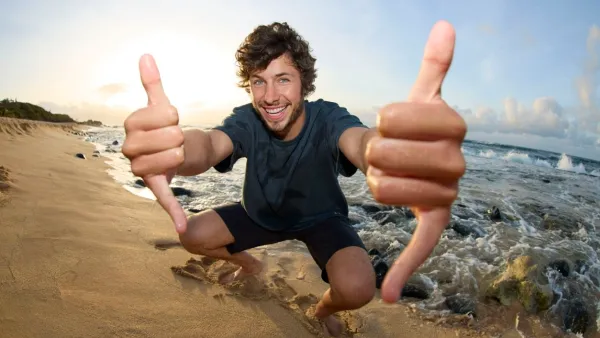 Juanpa Zurita en la serie On the Edge