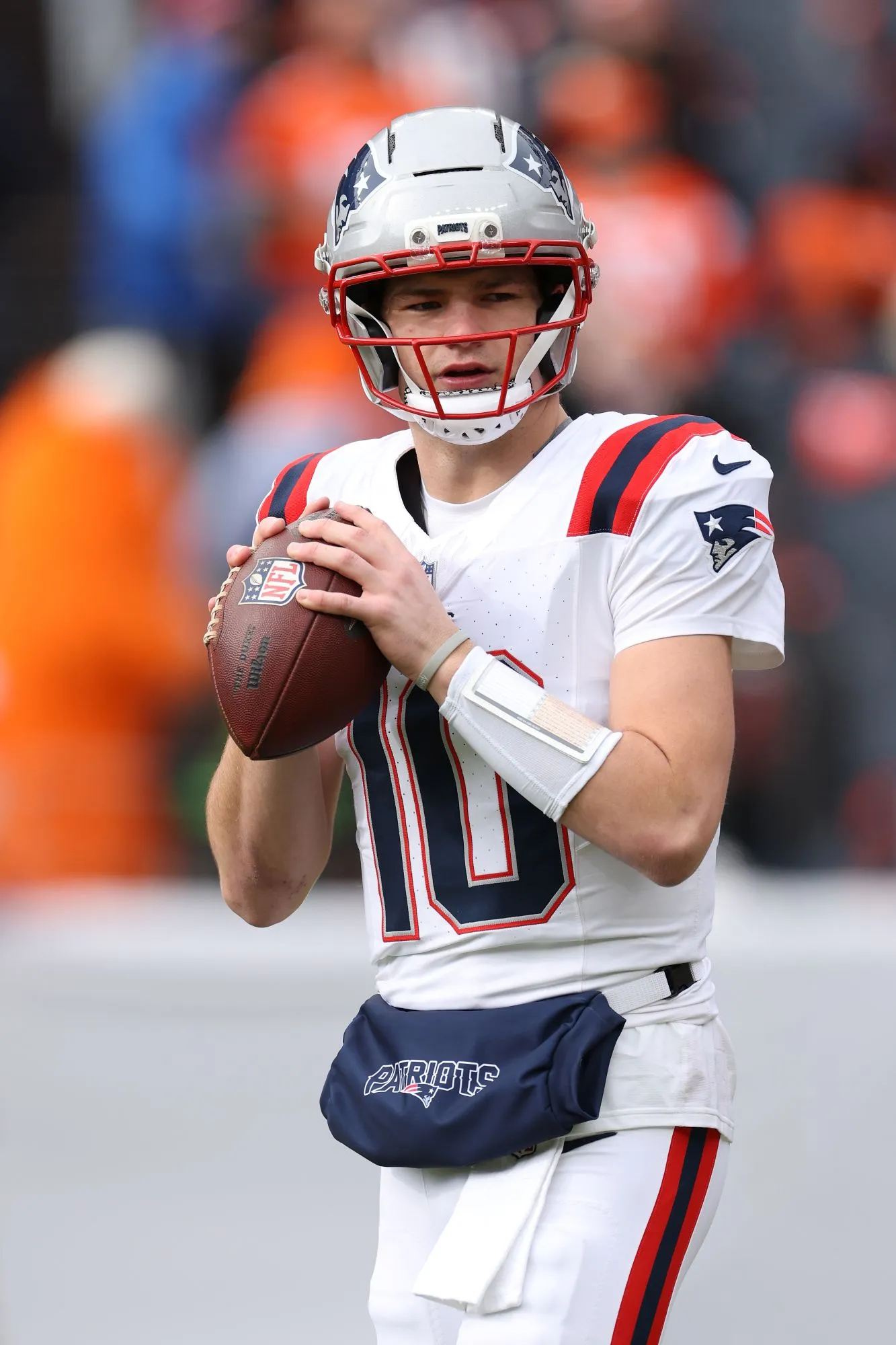 Drake Maye Bio Pic GettyImages-2258155583