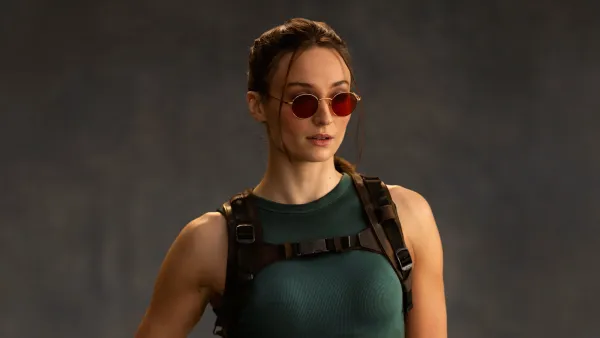 Feature Sophie Turner Transforms Into Lara Croft for Her New Tomb Raider Series