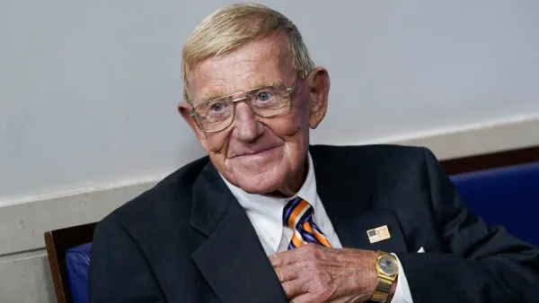 Lou Holtz 2020