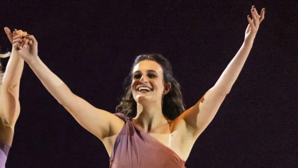 GettyImages-1239527022 Who Is Gabriella Papadakis What to Know About the Former Olympic Skater