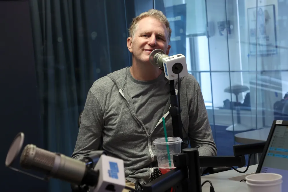 GettyImages-1328374693 Michael Rapaport Reacts to Going Viral for Weird Eating Habits on Traitors