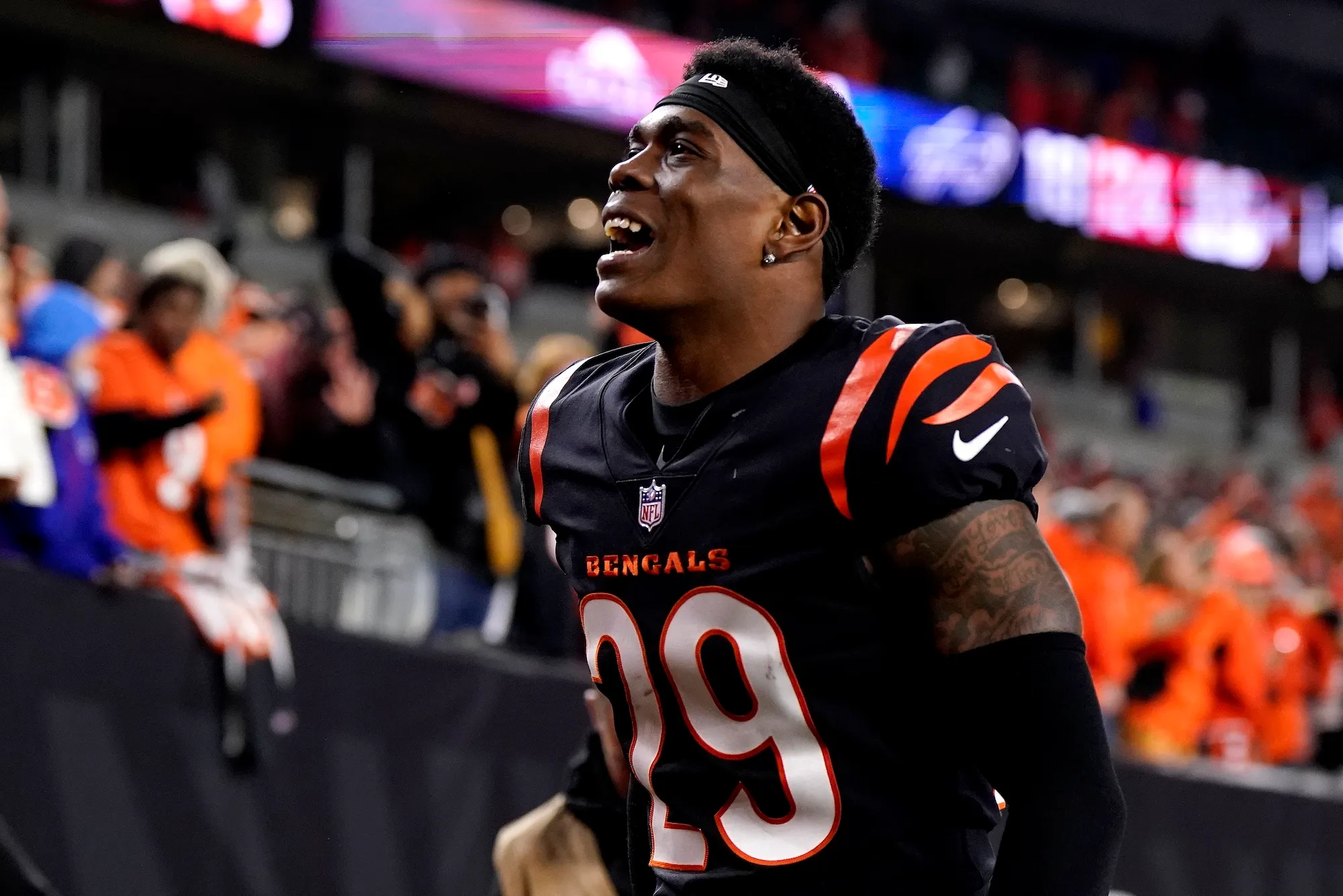 Video Shows NFL Star Cam TaylorBritts Car Flip During Insane Crash