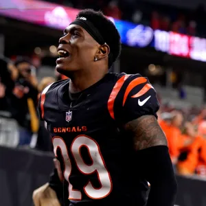 Video Shows NFL Star Cam TaylorBritts Car Flip During Insane Crash