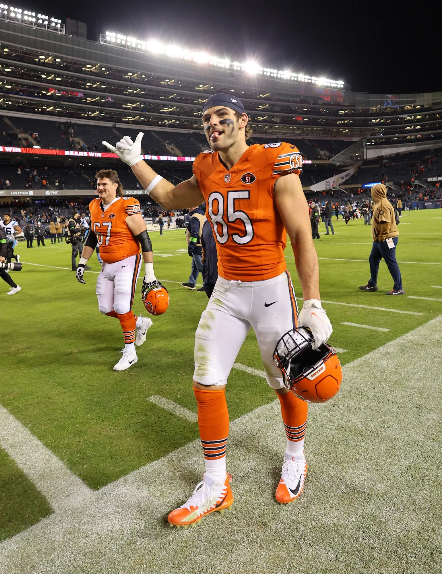 Bears&rsquo; Cole Kmet Reacts to Sister Dating Packers Player Ahead of Playoff Clash
