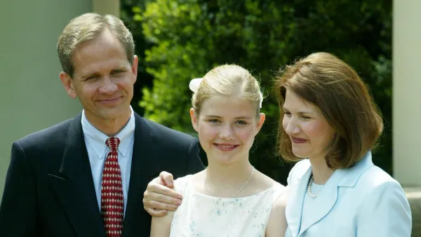 Who Are Elizabeth Smart's Parents? Meet Dad Ed Smart and Mom Lois Smart 2 Decades After Kidnapping
