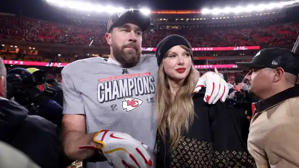 GettyImages-2196123499.-travis-kelce-taylor-swift