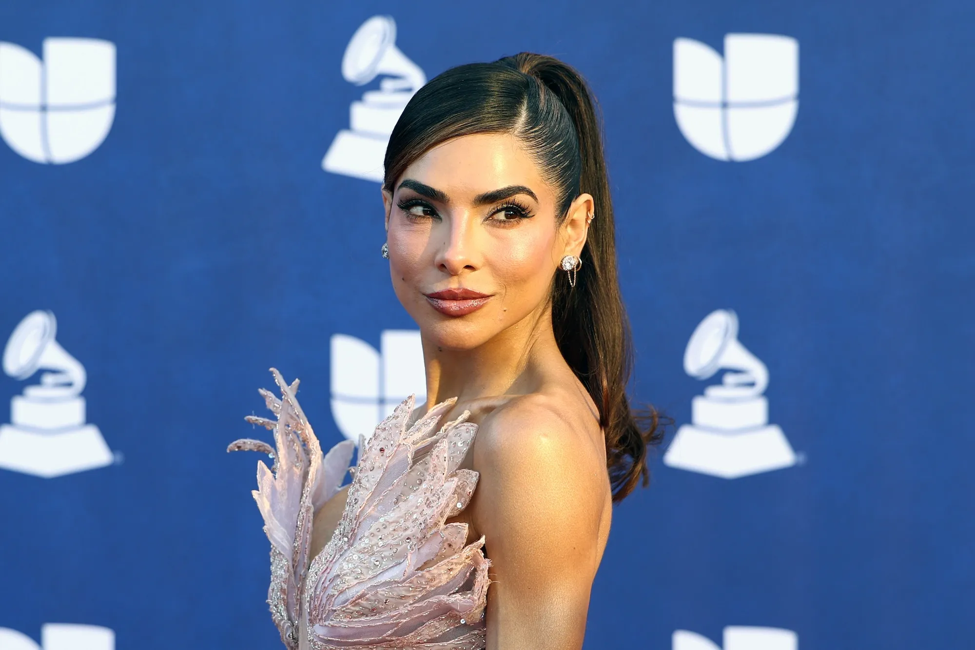 Alejandra Espinoza, conductora de "¿Apostarías por mí?"