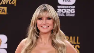 Heidi Klum Poses Topless: 'Golden Hour'
