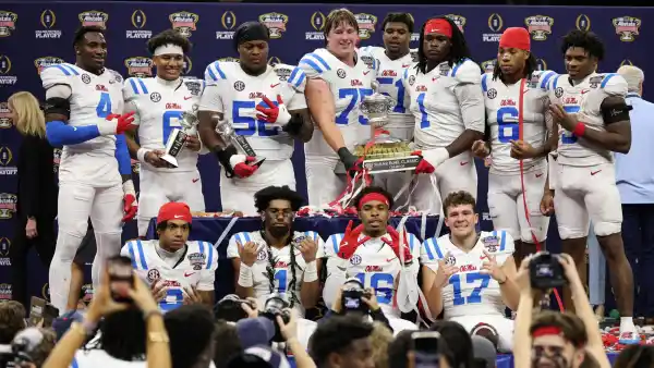 GettyImages-2254317365 Ole Miss Player Slams Former Coach Lane Kiffin