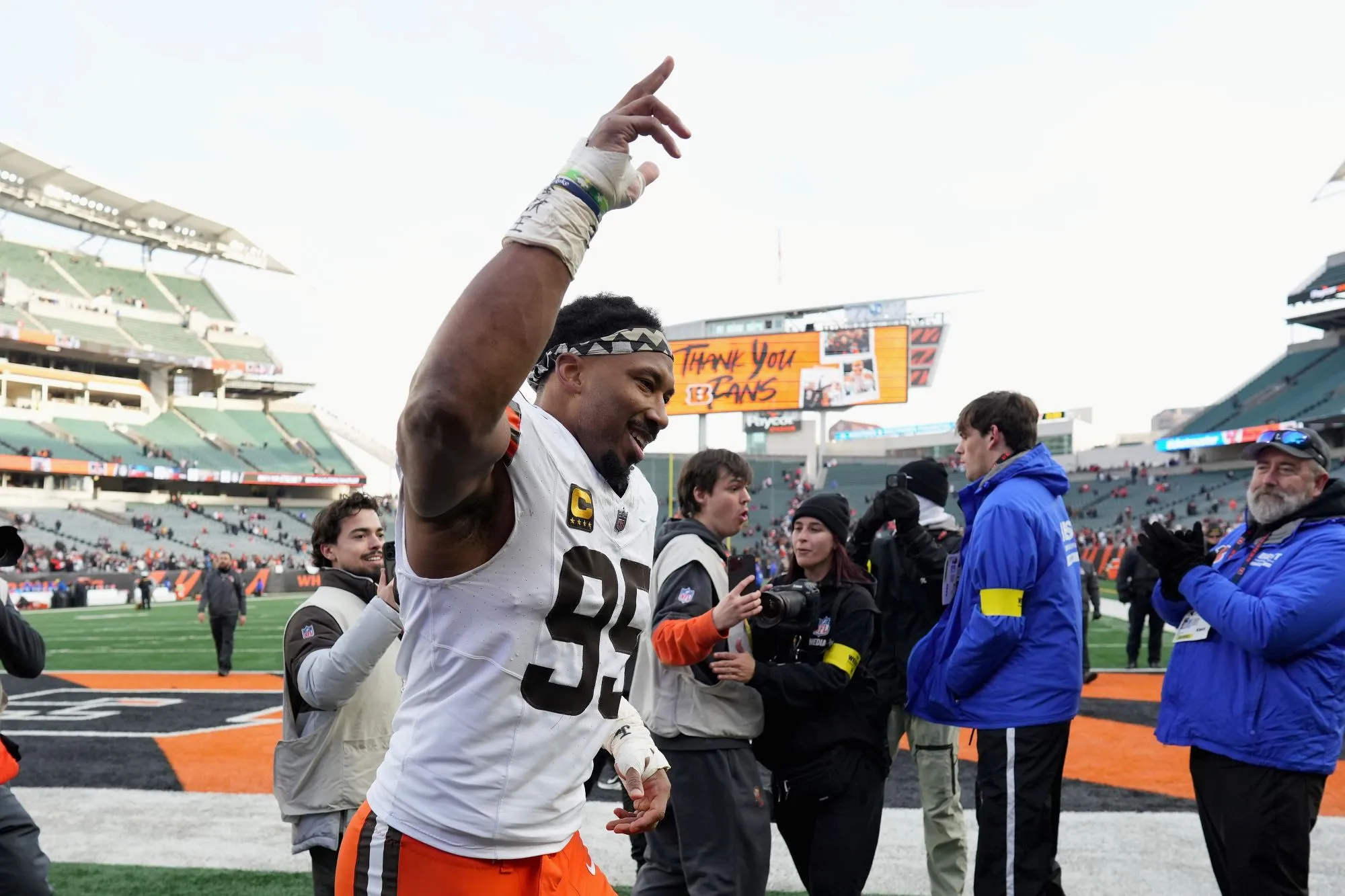 GettyImages-2254652918 Myles Garrett Celebrates With Family After Breaking NFL Sack Record