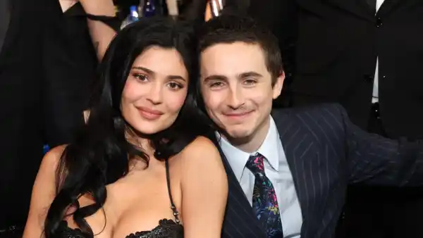 GettyImages-2254688137-kylie-jenner-timothee-chalamet