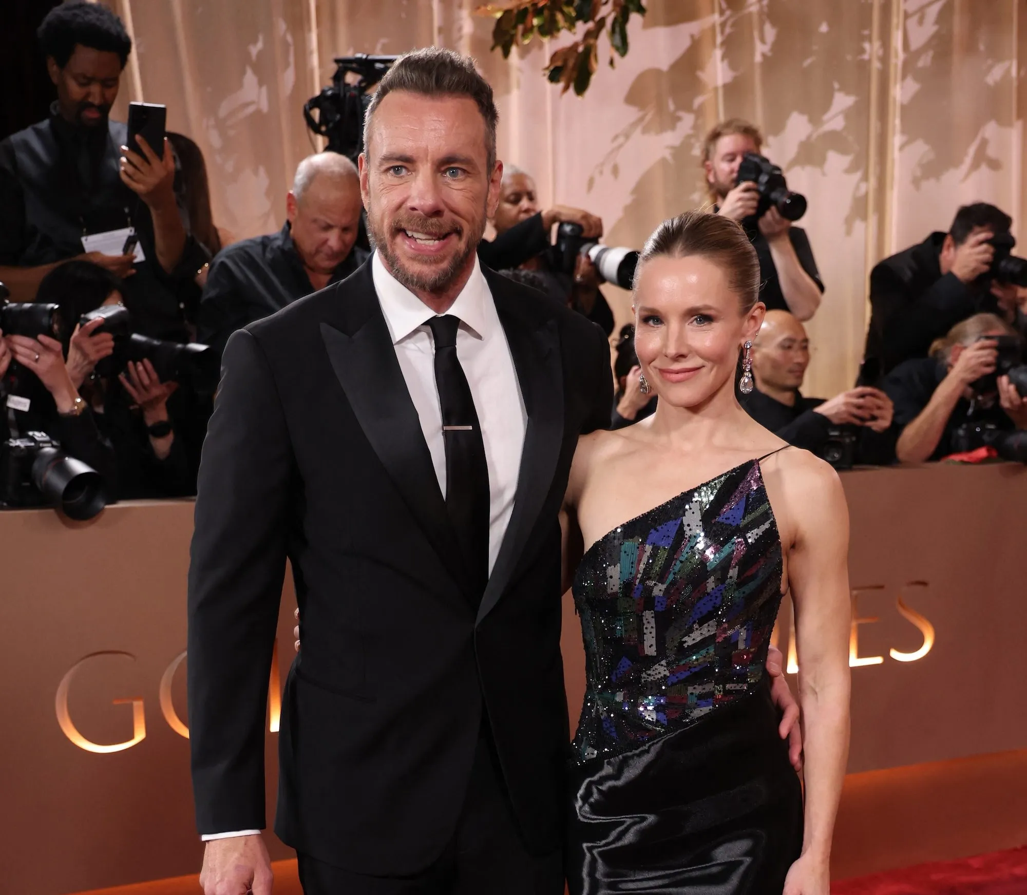 GettyImages-2255251775 dax shepard and kristen united front at golden globes 2026