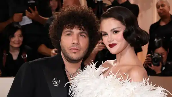 Selena Gomez Has Date Night on 2026 Golden Globes Red Carpet With Benny Blanco