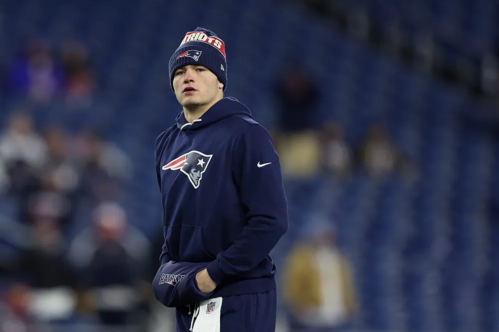 Ben Affleck Thought He&rsquo;d Be &lsquo;Dead&rsquo; Before Patriots Had Another Good QB, Praises Drake Maye