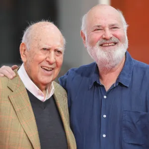 GettyImages-665876638 Rob Reiner Recalls Dad Carl's Death in Mel Brooks Doc Before His Own Murder