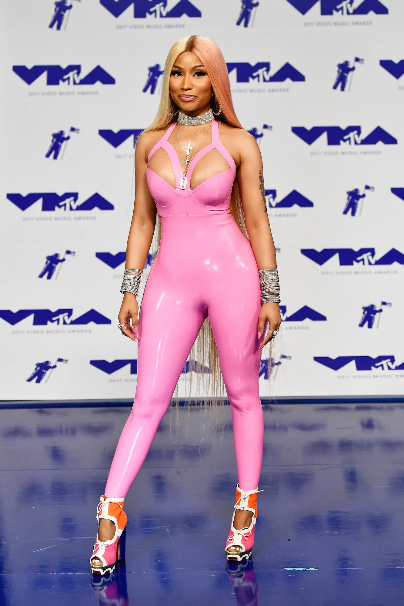 GettyImages-839984702Nicki-Minaj-Avoids-20-Million-Mansion-Being-Seized-Over-Massive-Unpaid-Debt.jpg