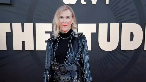 GettyImages2206757141 911 Call Reveals Catherine OHara Was Having Difficulty Breathing Before Hospitalization Report