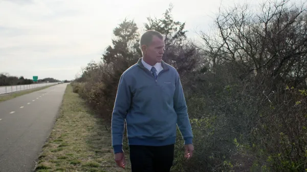 Stuart Cameron in Gone Girls: The Long Island Serial Killer